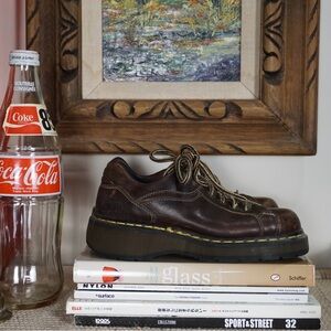 Vintage Dr Marten brown leather 9861 chunky lace up shoe